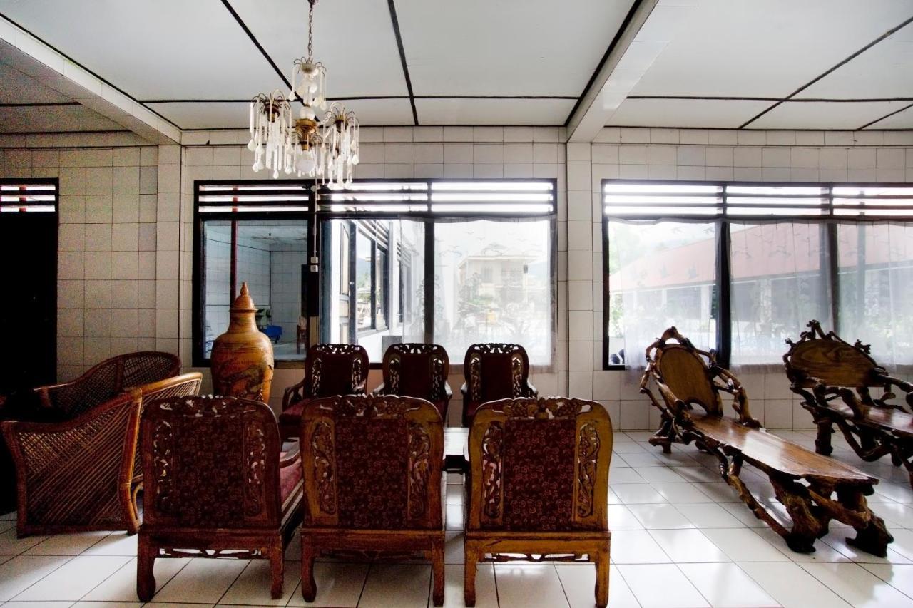 Oyo 2960 Wisma Bara Pagar Alam Pagaralam Exterior photo